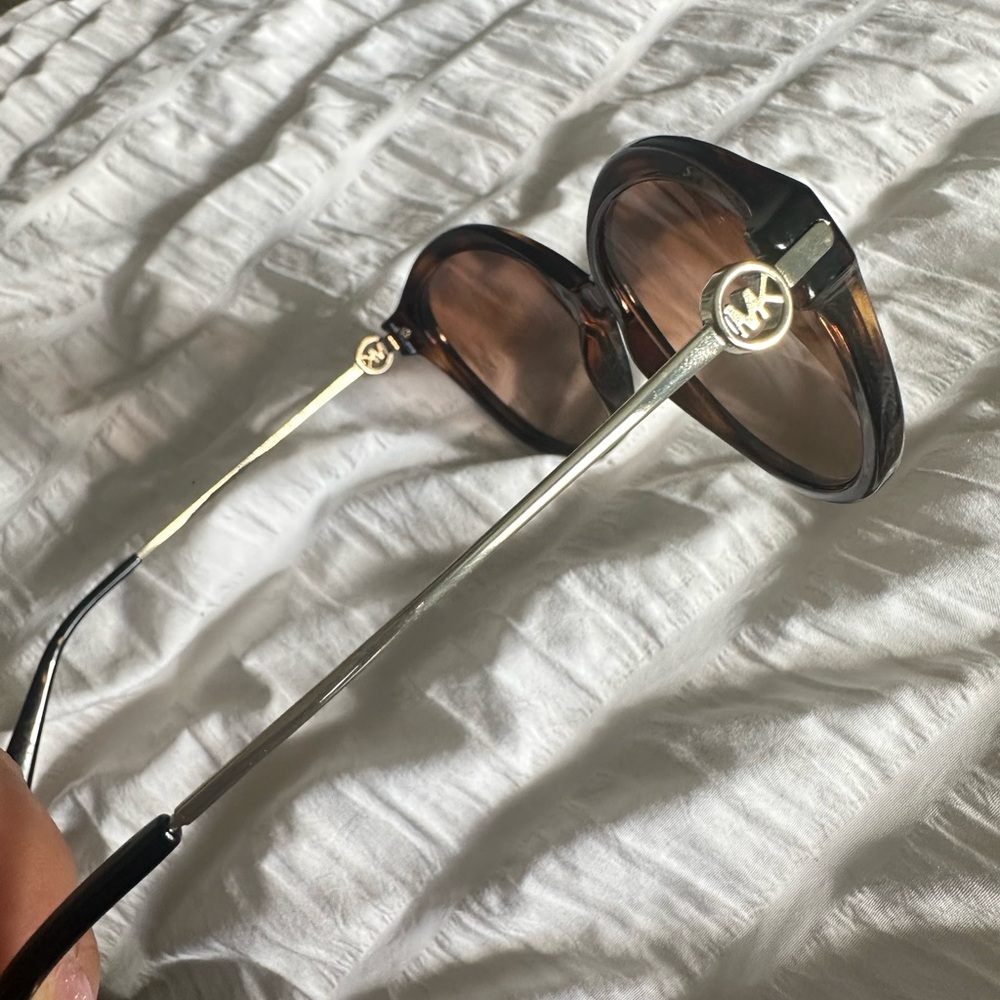 Micheal kors Elegant Brown Sunglasses